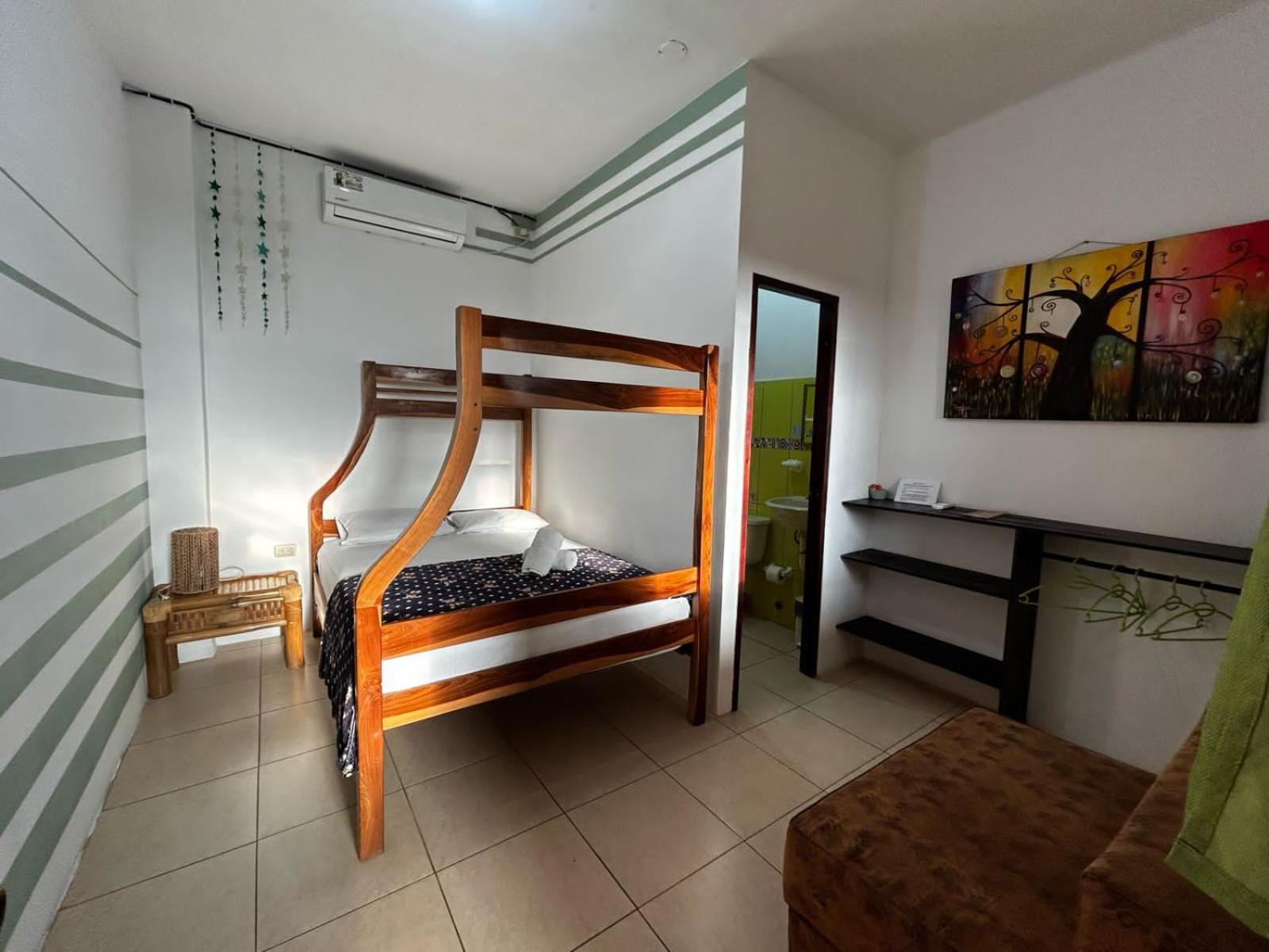 Hostal Casa Taisha Montanita Luaran gambar