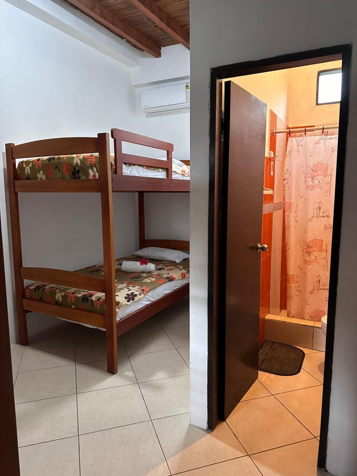 Hostal Casa Taisha Montanita Luaran gambar