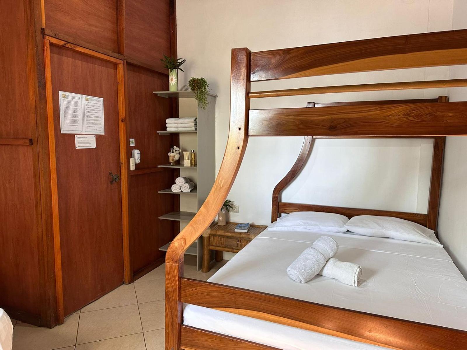 Hostal Casa Taisha Montanita Luaran gambar